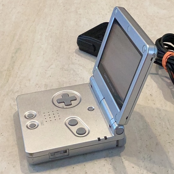 Gameboy Advance SP Console & Charger Handheld System Nintendo Silver AGS 001 - Picture 15 of 16